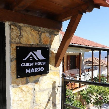 Guest House Marjo Berat Esterno foto