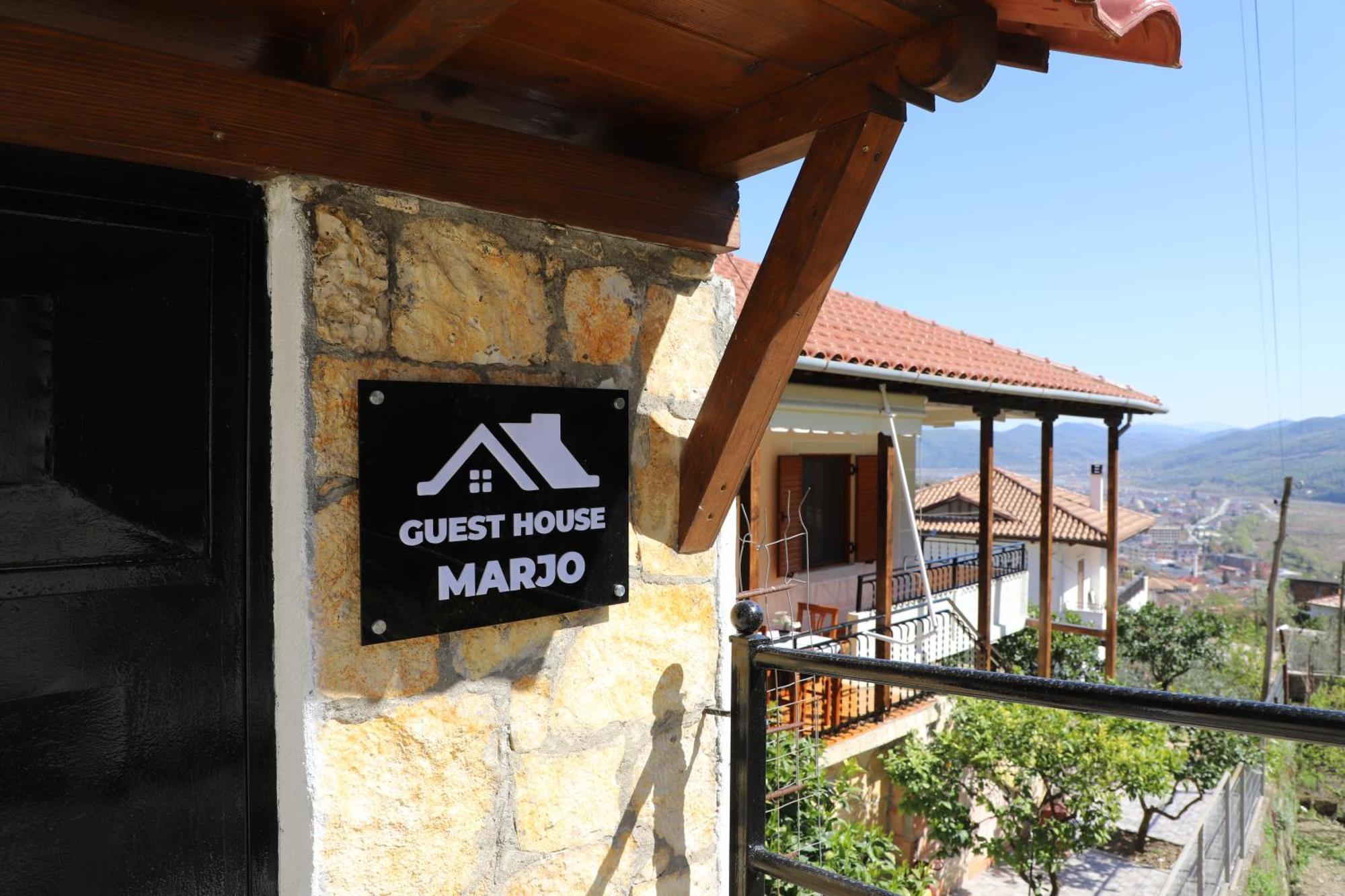 Guest House Marjo Berat Esterno foto