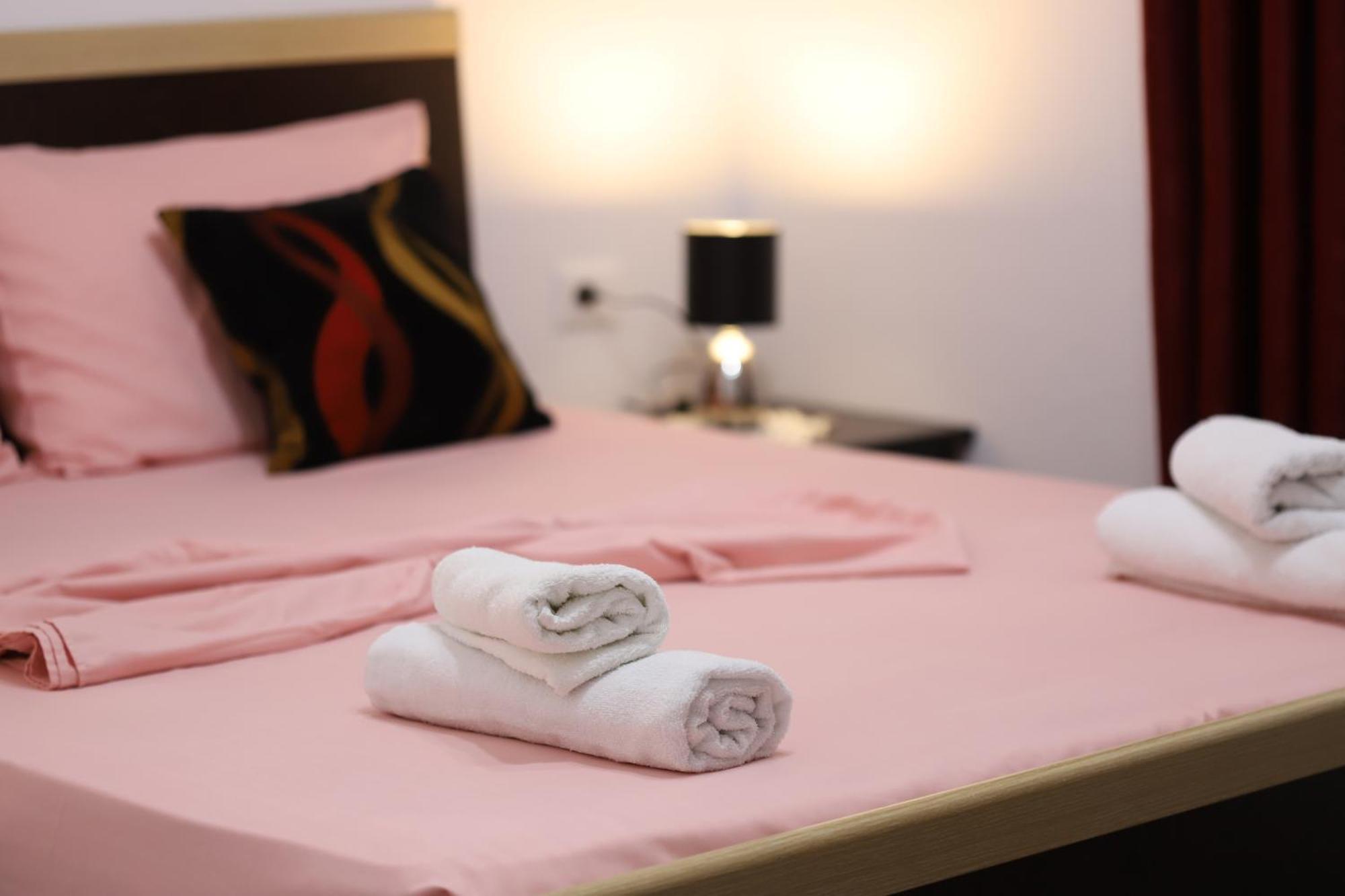 Guest House Marjo Berat Esterno foto